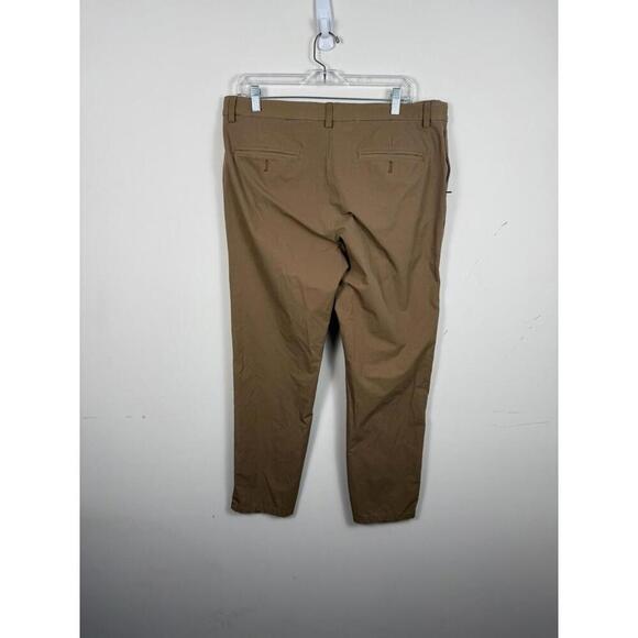 Vineyard Vines OTG Pants Mens 35×31 On The Go Tan Performance Stretch - Picture 2 of 5